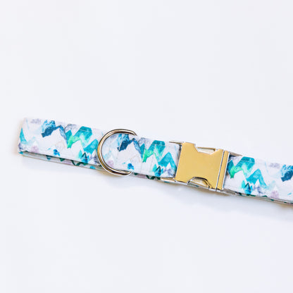 Misty Mountain Scape Collar