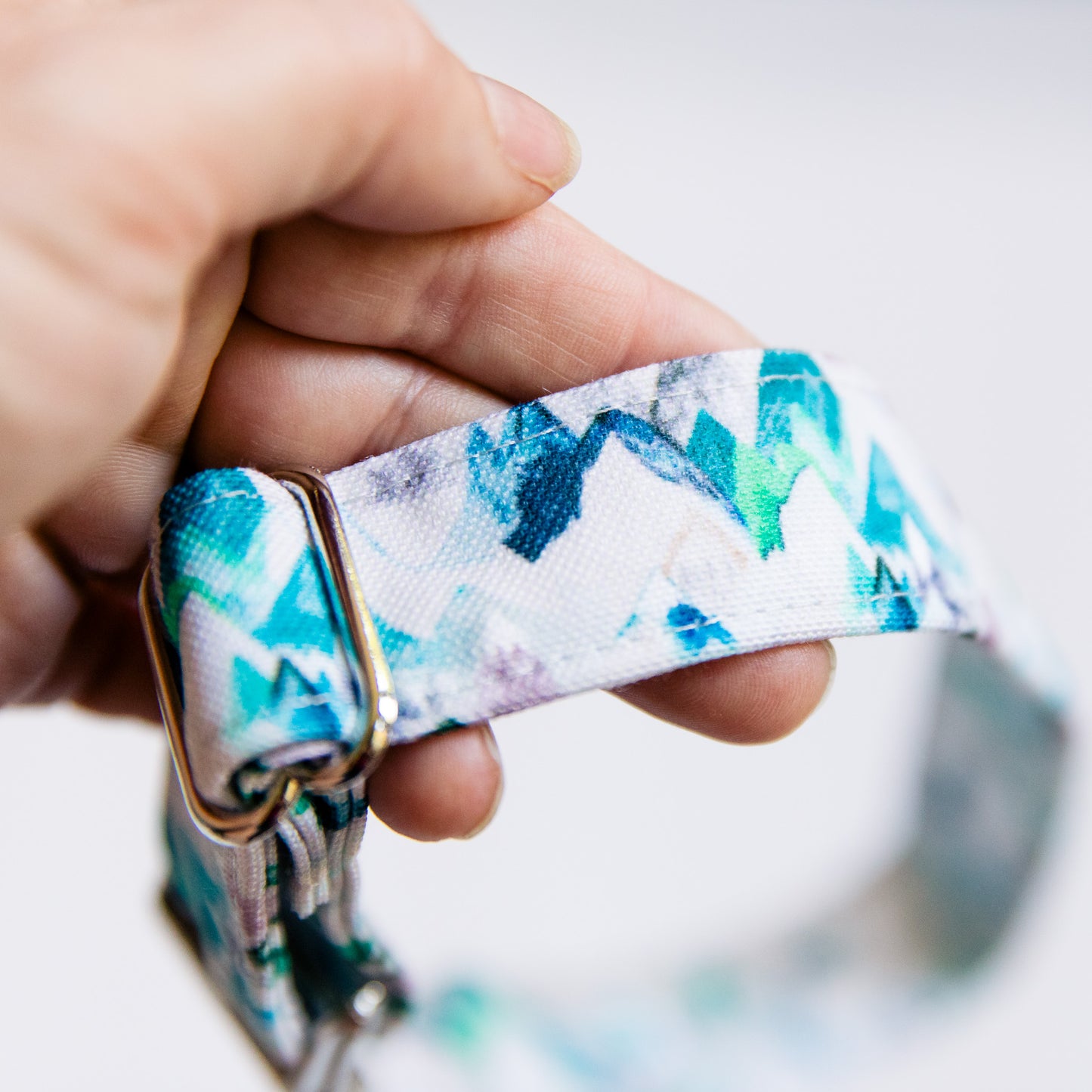 Misty Mountain Scape Collar